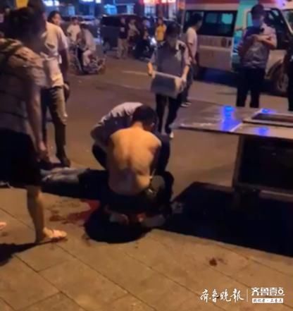  外地|两外地男子胶州摆地摊起争执，一人持刀捅死另一人