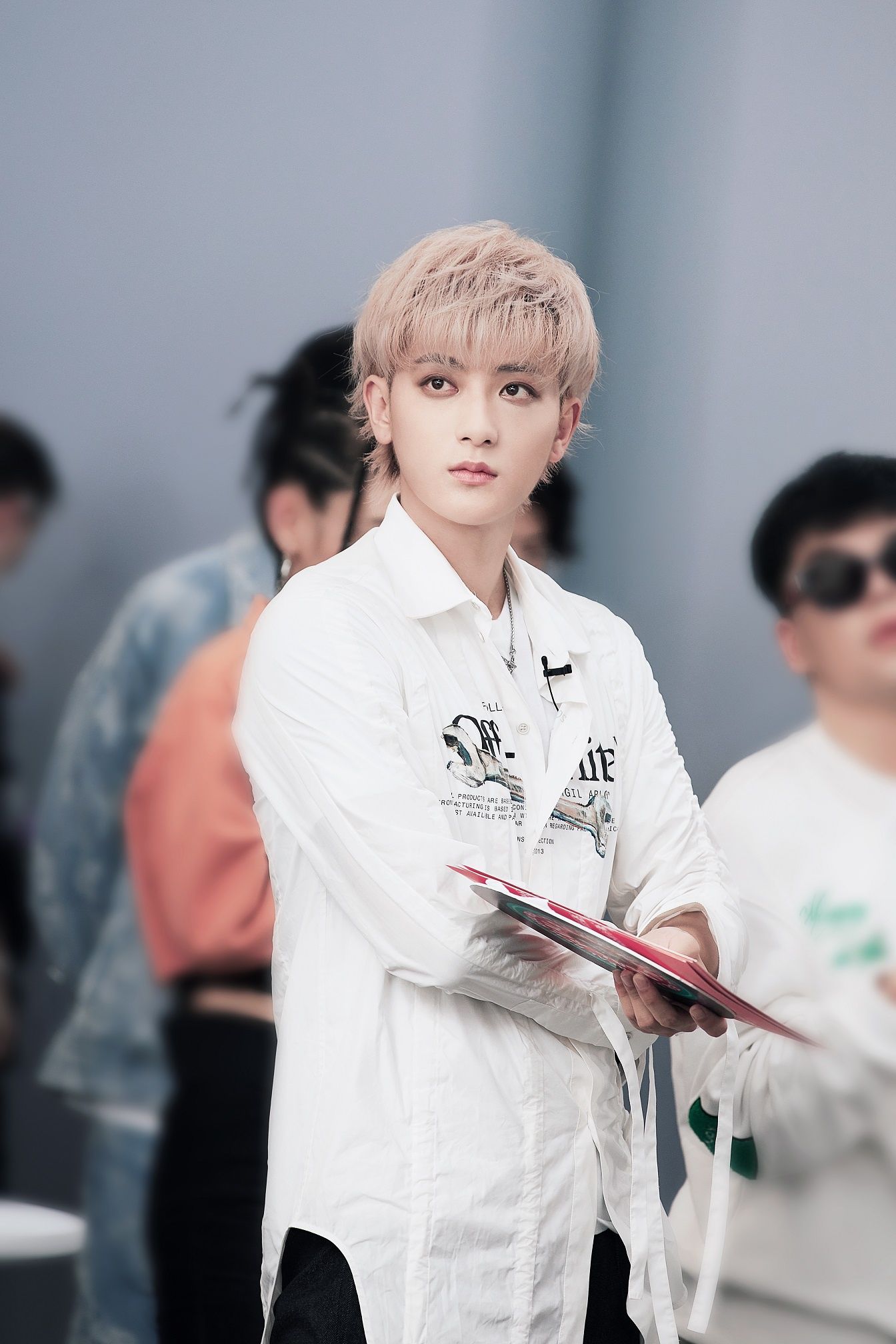 说唱|《说唱新世代》综艺首播 黄子韬与选手和解表现圈粉