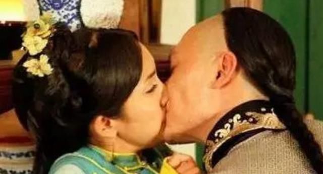  女星|冯绍峰婚前是吻戏之王，杨幂当年批他加吻戏，他却说有个女星下不去嘴