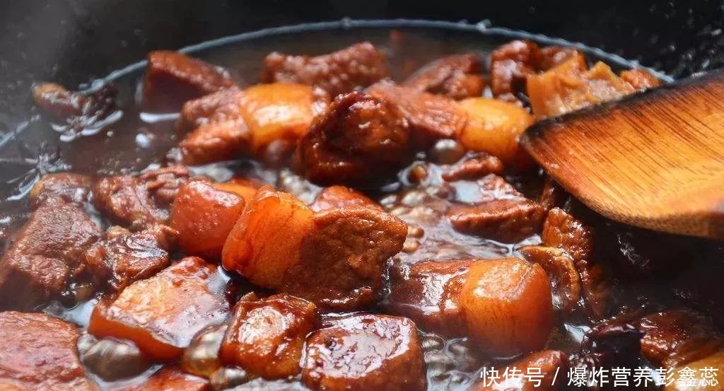为什么长寿之人都爱吃红烧肉(为什么同样吃红烧肉，有的老人活过100岁，有的老人却是高血脂？)