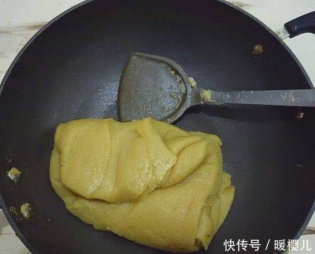 糕点|抹茶酥和我自己做的红曲糕点,不油腻