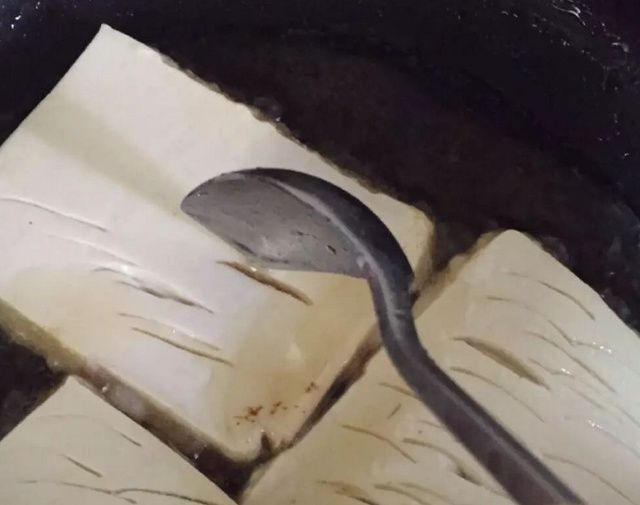 豆腐|不爱吃肉，试试它！大叔教你铁板鲜豆腐，香辣味美，比外面的好吃