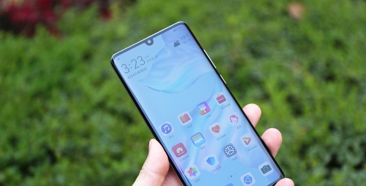  旗舰机|2K屏幕那么优秀，为什么旗舰机上越来越不常见了？