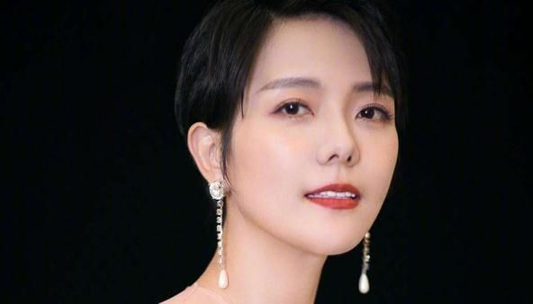  曝光|杨乐乐瞒了15年，还是被曝光，网友：难怪汪涵从来不提她的事情