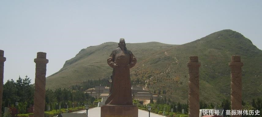 边上|李世民为防盗,立一块石碑还把墓葬建在悬崖边上,自此安全近千年