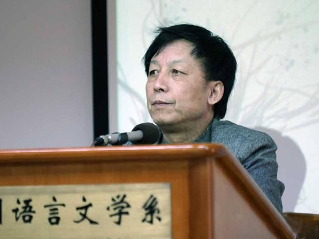  武汉大学|易中天中年时为何选择离开武大？采访时他曾表示：武汉天气太热