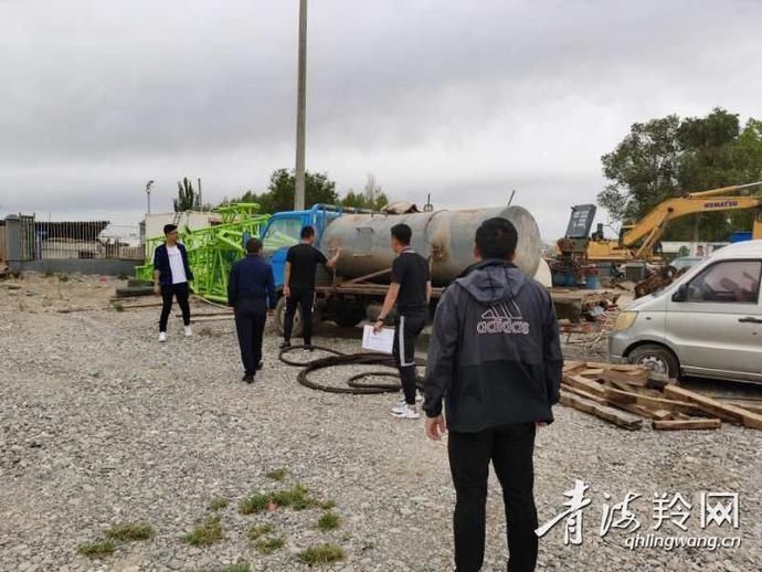 启动|格尔木市商务局启动“打非治违”联合行动