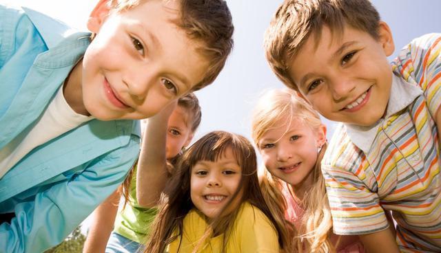 朋友|孩子孤独没朋友?家长要注重培养“交际能力”,这是一生的财富