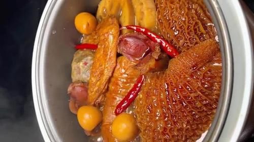 电饭锅|教你在家做卤味拼盘,香辣味美咸香入味,1口电饭锅就能轻松搞定