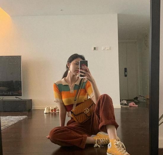 模板|“中国泫雅”火上热搜 宋妍霏才是白富美终极穿搭模板