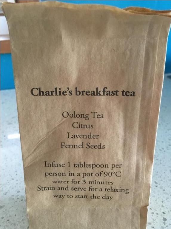 体验|亲临体验全澳最著名法国餐厅,品17道菜,赏55层美景,就餐3小时