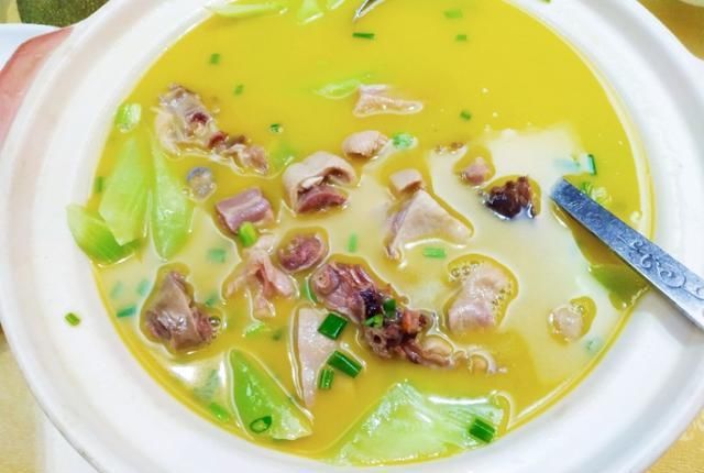 表嫂|结婚14年，看看表嫂生日表哥点了哪些菜，大家都说表哥太抠门了