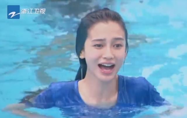  生图|跑男发布会没空调，所有嘉宾暴汗脱妆，看清baby生图：这谁敢信？