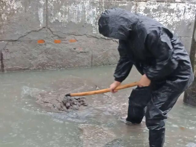  抢险|直击防汛抢险第一线