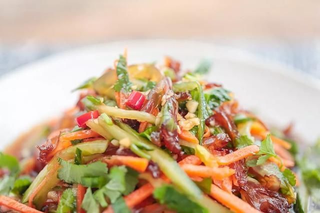  适量|大热天怎能少了它！酸辣开胃，好吃到手指嘬个遍