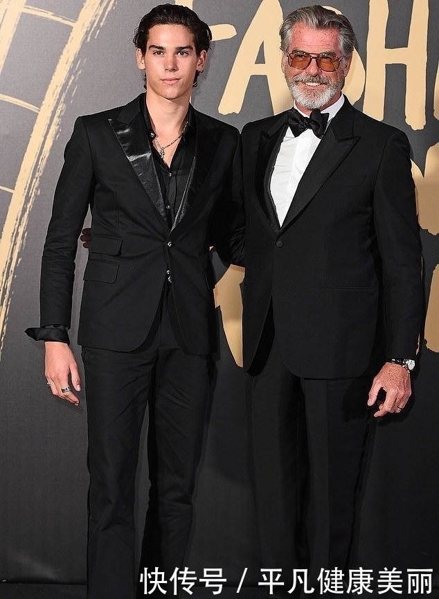 挚友|因新冠去世,67岁皮尔斯布鲁斯南失去45年挚友,提醒人们仍在战斗