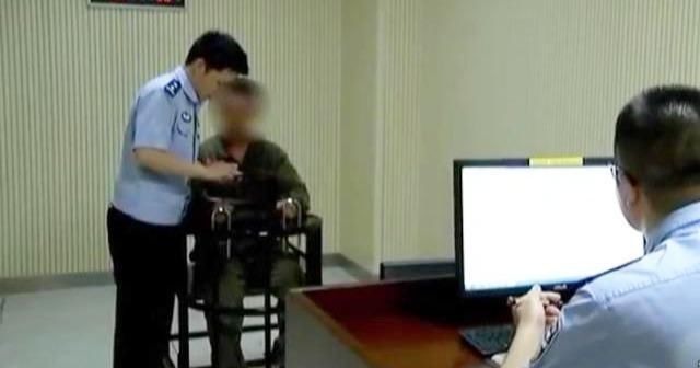 关注|网购钢管引起警方关注, 嫌犯拒不透露钢管用途, 电话录音暴露真相