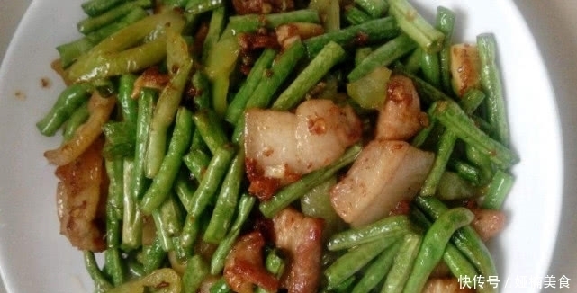 难怪|炒“豆角”时别光焯水了,很多人少做了一步,难怪不脆不好吃!