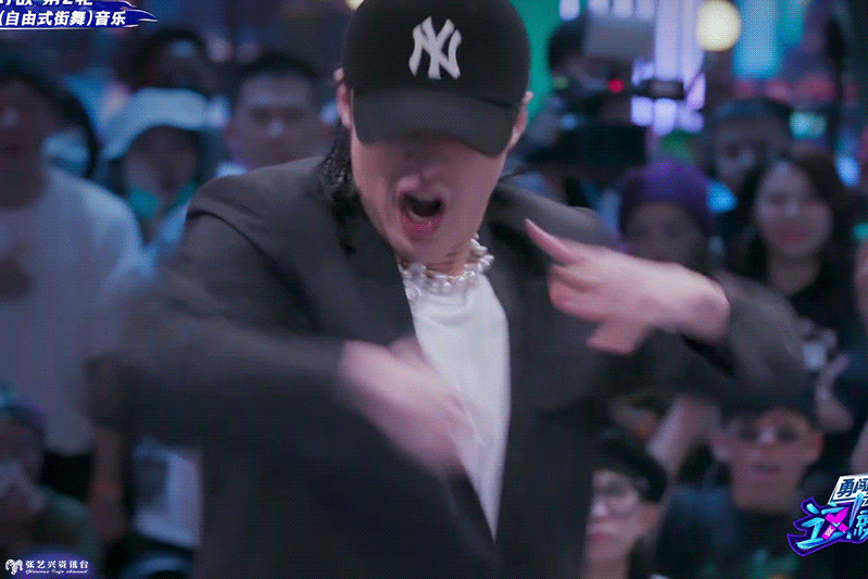  王一博队|张艺兴小绵羊变“猛男”，王一博玩嗨了，钟汉良练舞背后心酸感人