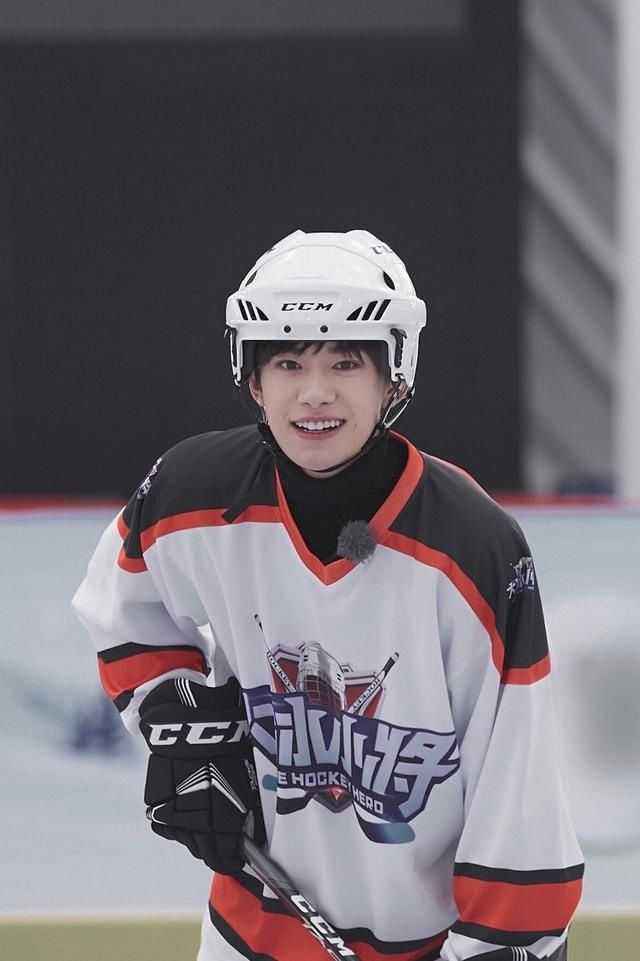 明明|易烊千玺，明明可以靠脸吃饭，他却选择难度最高的实力派路线