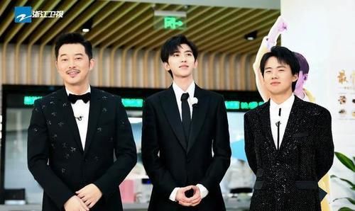  力量|这一季《跑男》终于请对人，凭这三个人的力量，扭转收视率的颓势