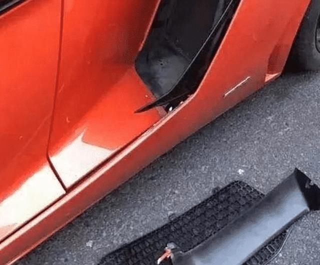  兰博基尼|金毛撞上兰博基尼，车损高达40万，业主：我的狗也受伤了