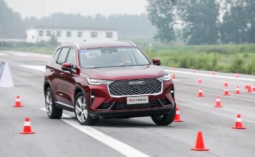  哈弗|抢先试驾第三代哈弗H6，神车这次变化不小，你的疑问解答全在这儿