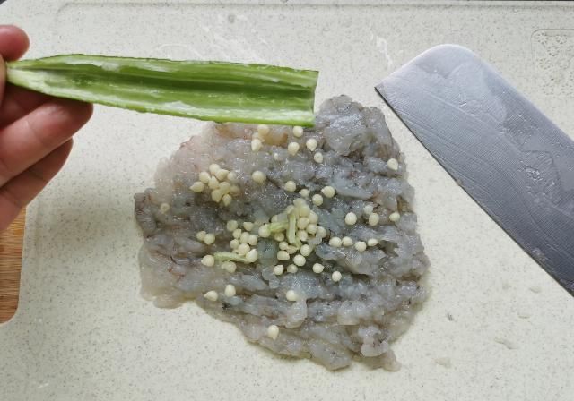  饱腹|三伏天就爱吃这菜，不用一滴油，低脂饱腹营养解馋，女生最爱
