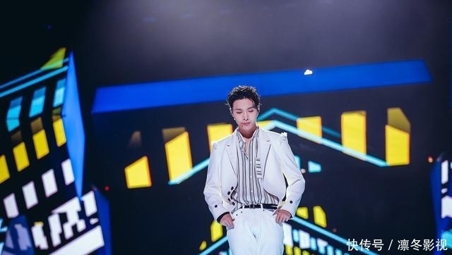 街舞|《这街》刚结束,又录《舞蹈风暴》,张艺兴凭什么能当节目评委?