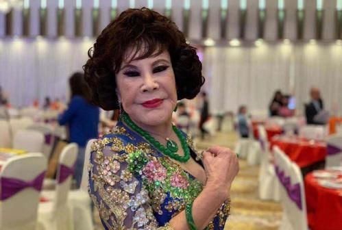  巨资|86岁黄夏蕙：生6胎都得不到名分，斥巨资办生前葬礼今越整越丑