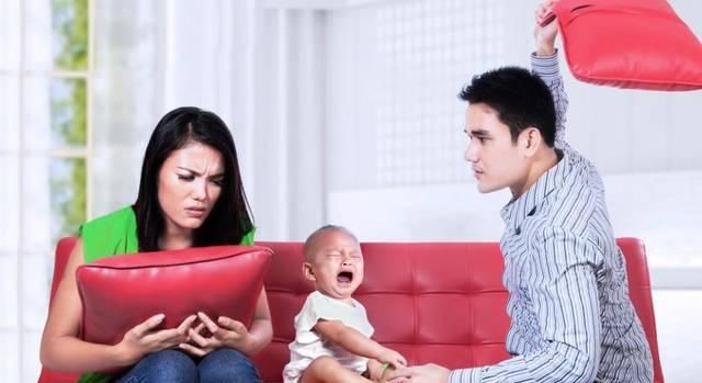  姐姐|目睹了爸爸殴打妈妈，家暴下的孩子，成长真的好辛苦