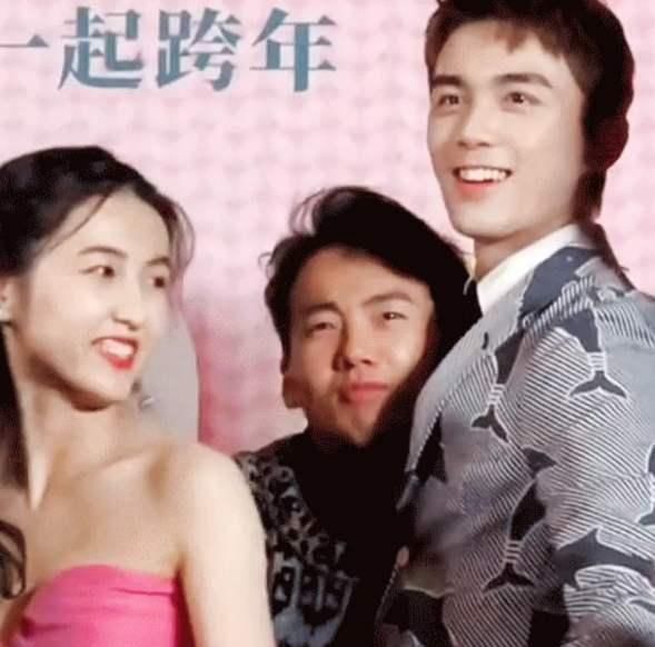 常客|郭麒麟：不拼爹，综艺营业，热搜常客，宝藏男孩为何这样“红”？