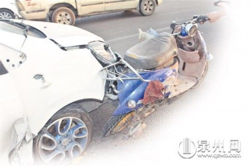  悲剧|男子开车看手机10秒分心酿悲剧