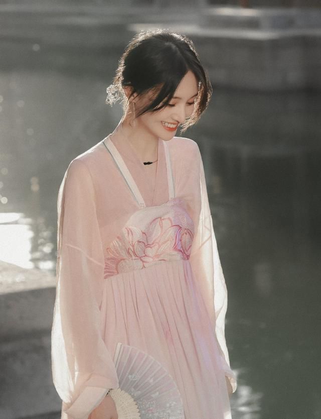  郑爽|吴亦凡：你为什么来潮流节目？郑爽：因为你啊！奇怪的CP增加了