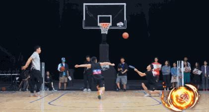  表演赛|道具扣篮花样多！《扣篮联盟》表演赛来袭 总决赛你们准备好了吗？