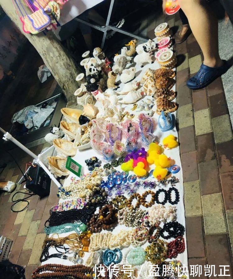  步行街|北戴河这条超火步行街，晚上十点仍热闹非凡！