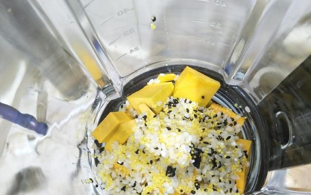  破壁|三伏天，4样食材放入破壁机，营养翻倍，口感好喝孩子喜欢