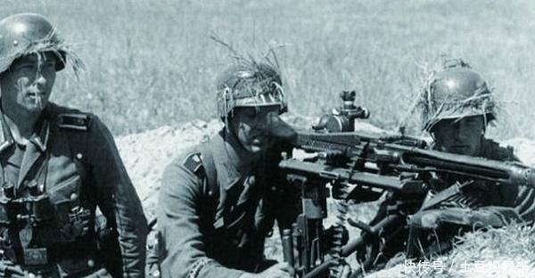 伏笔|十名工兵创造奇迹改变战场走势，为德军铁骑踏入苏联埋下伏笔