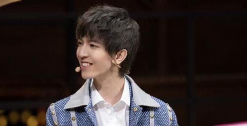  郭敬明|何昶希拿到S卡，郭敬明不该承担所有炮火，节目组也难辞其咎