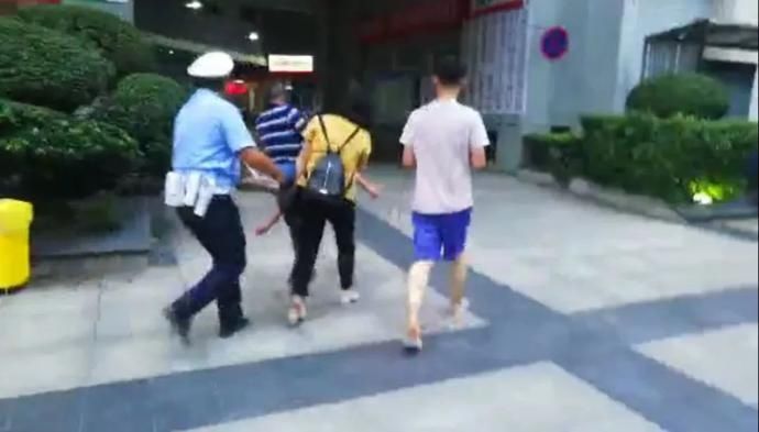  警灯|【生命道】警灯闪烁，一路狂奔，是他们着急的模样