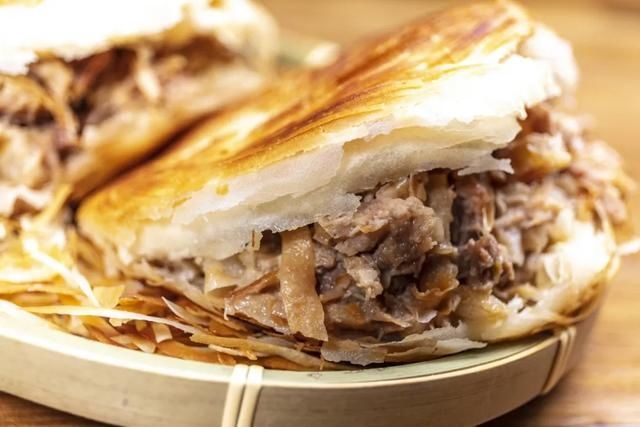  星球|一夜爆红上榜孤独星球！这个古城美食不输成都，景区免费高铁直达