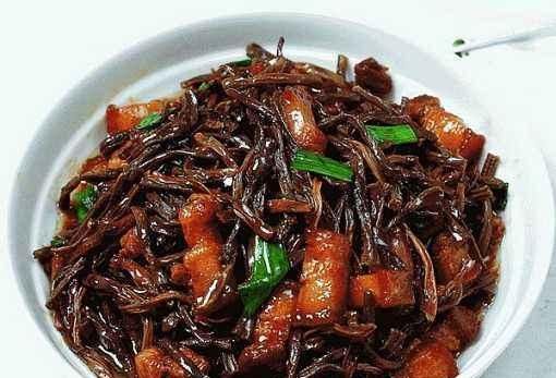 炒着吃|秋天到，农村大娘晒四种干菜，比新鲜的还好吃，给肉都不换