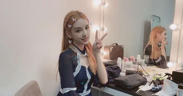  早起|Rita早起晒照，直接吓哭粉丝，网友：鼻窦炎都吓通了