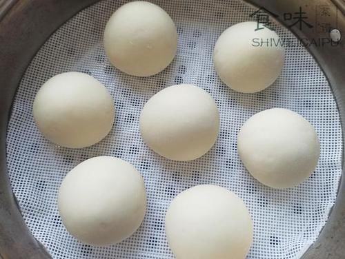  特别|蒸馒头时，别只会放酵母粉，老师傅教你一招，暄软蓬松，特别好吃