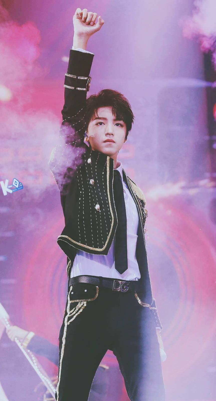  王俊凯|王俊凯拳头合集像海贼王一样前进