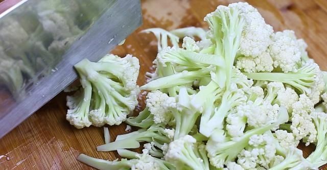 不脆|饭店的花菜为啥那么好吃？大厨告诉你秘诀，要不然花菜不脆也不香