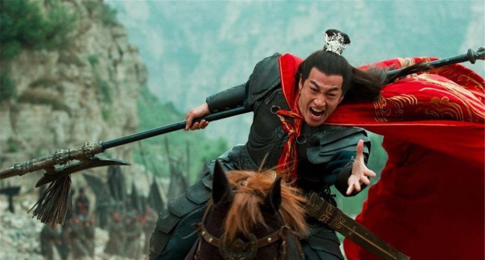  送给|曹操把貂蝉送给关羽，貂蝉第二天却自杀了，什么原因？