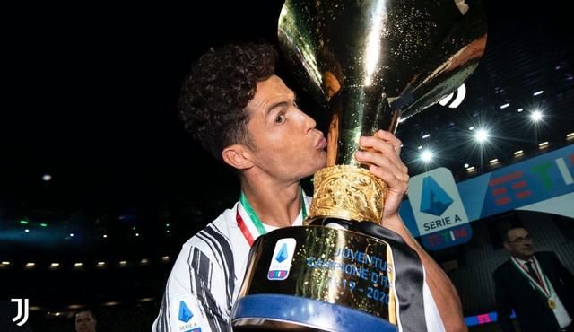  冠军|C罗：赢得冠军看似容易实则难，要为第三座意甲冠军奋斗