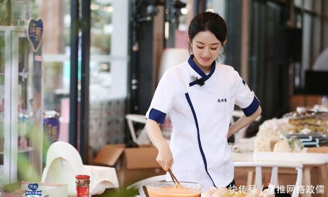 相关|赵丽颖《中餐厅》第11期相关物料送达 小赵经理暖心制作爱心餐