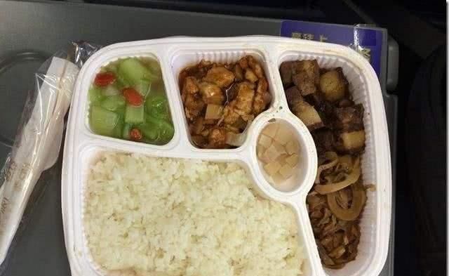 要带|坐高铁一定要带的4种食物,有了它们,高铁盒饭只要米饭就够了